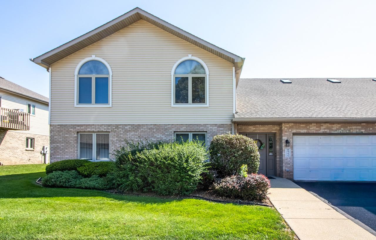 180 Barbara Jean Ln., Joliet, IL 60436