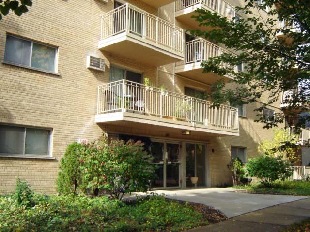 115 Marengo Ave. #204, Forest Park, IL 60130