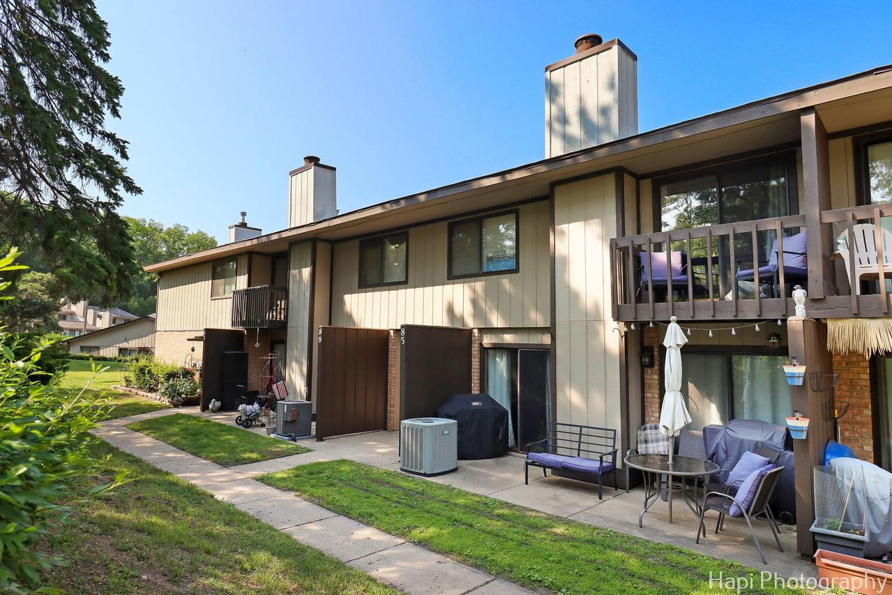 85 Woodhills Bay Rd., Fox Lake, IL 60020