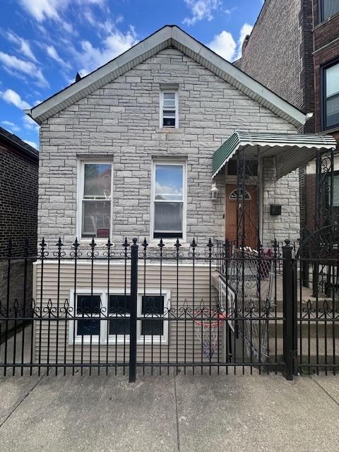 2315 W 21st St., Chicago, IL 60608