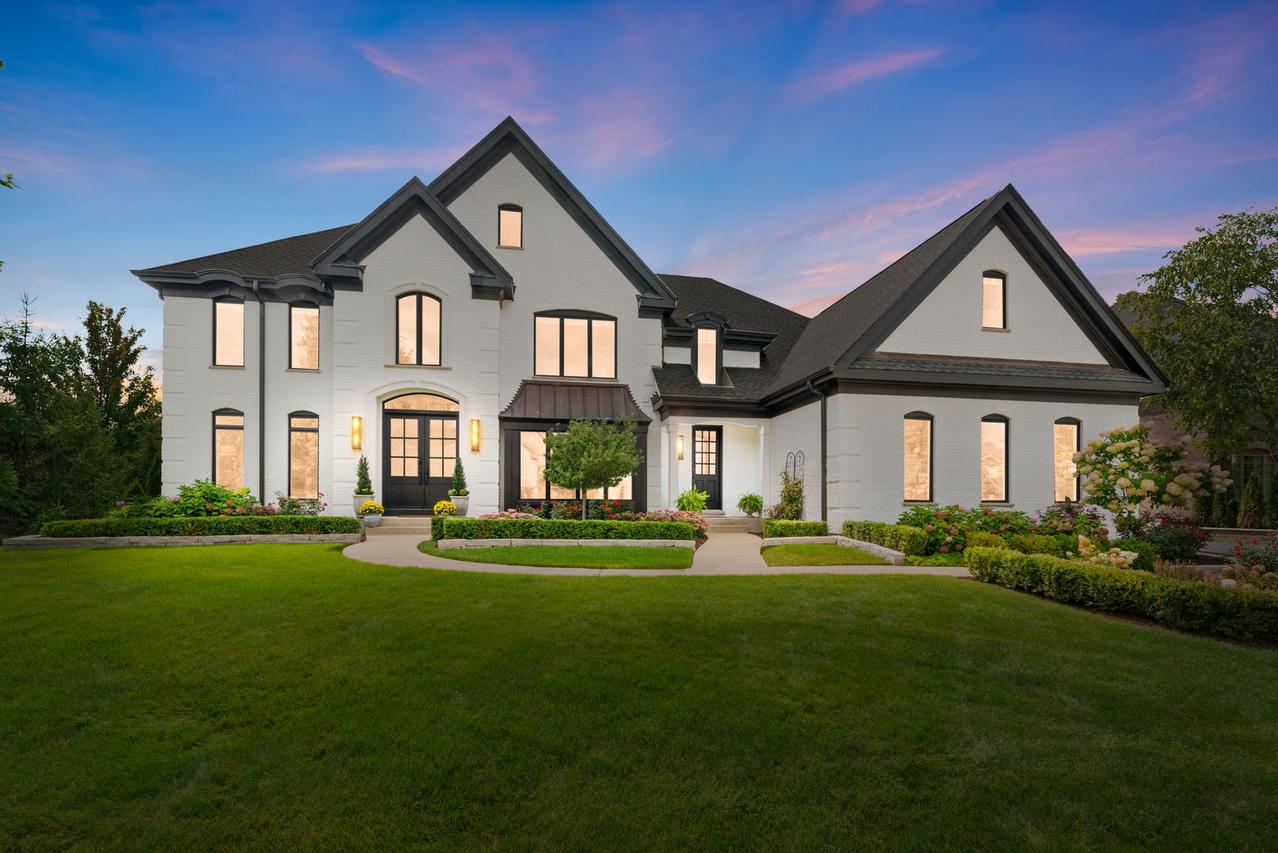 39W795 Goldenrod Dr., St. Charles, IL 60175