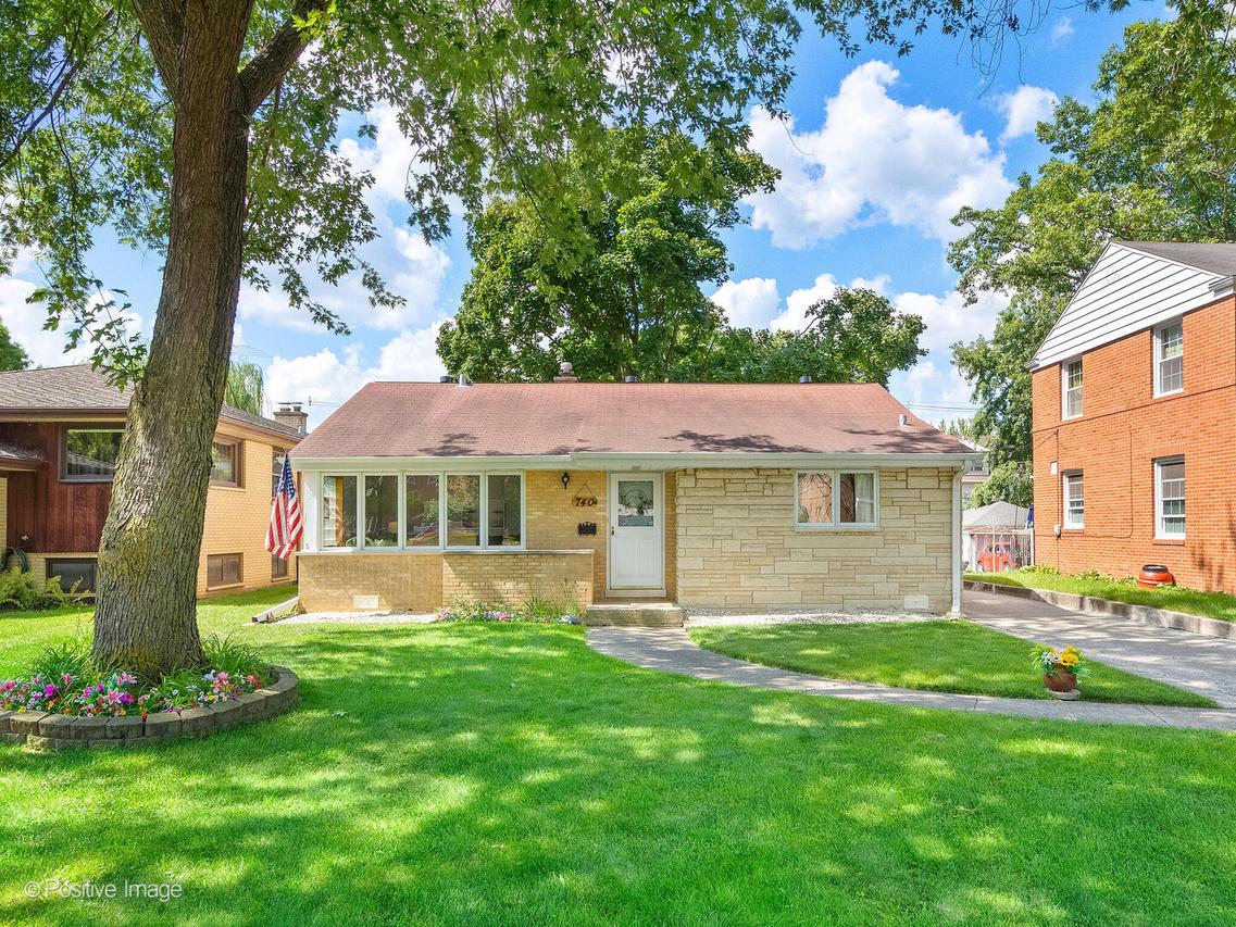 740 S La Grange Rd., La Grange, IL 60525