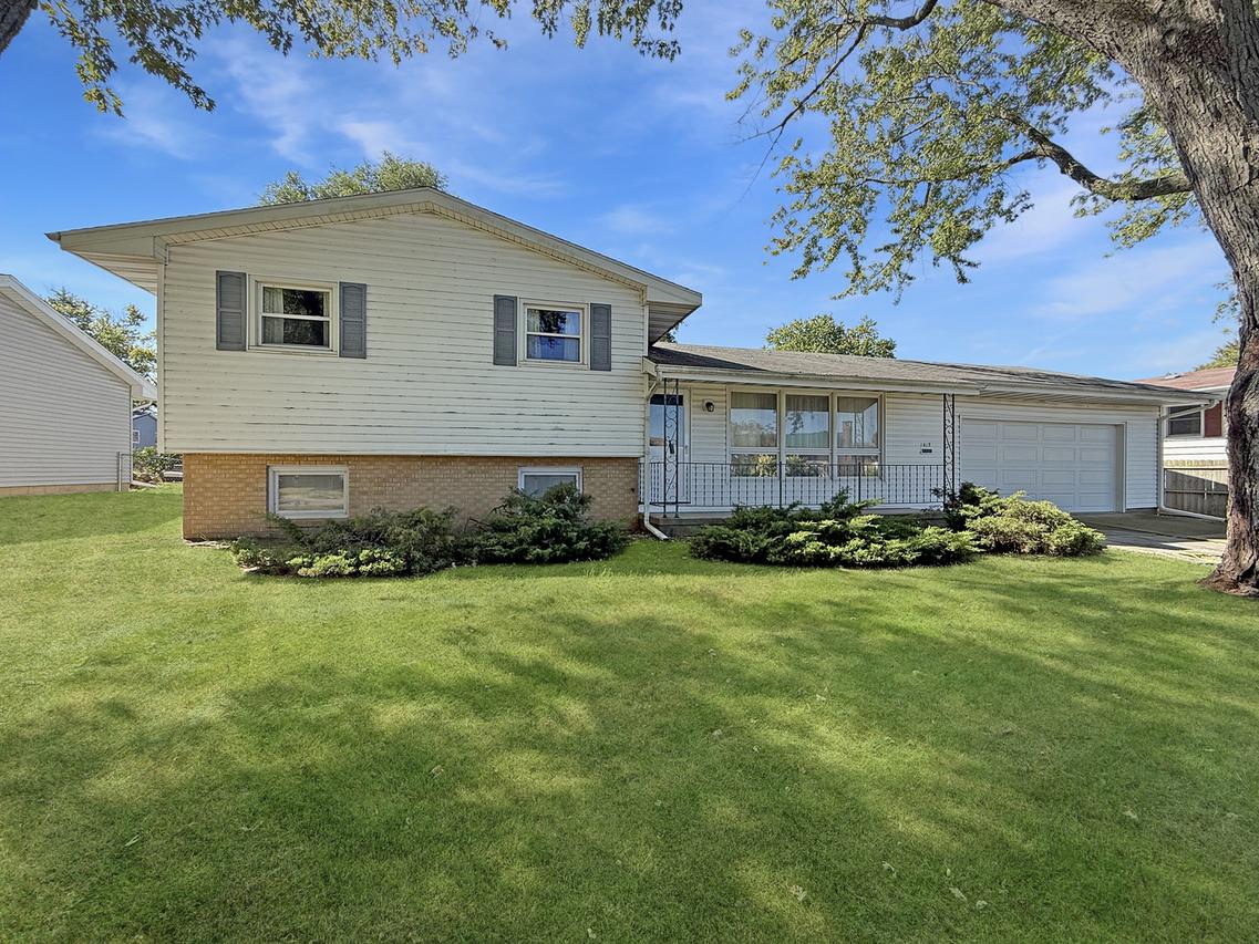 1612 Carolina Dr., Rantoul, IL 61866