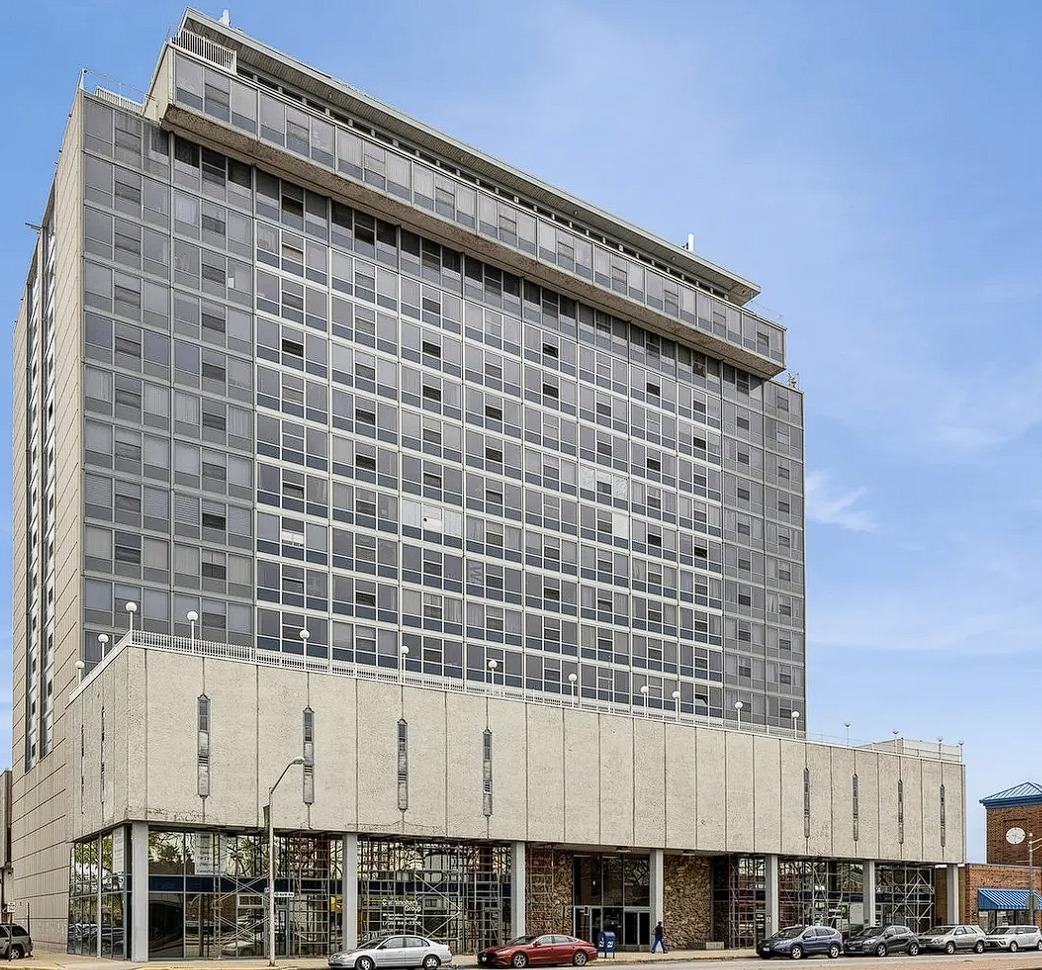 7234 W North Ave. #1602, Elmwood Park, IL 60707