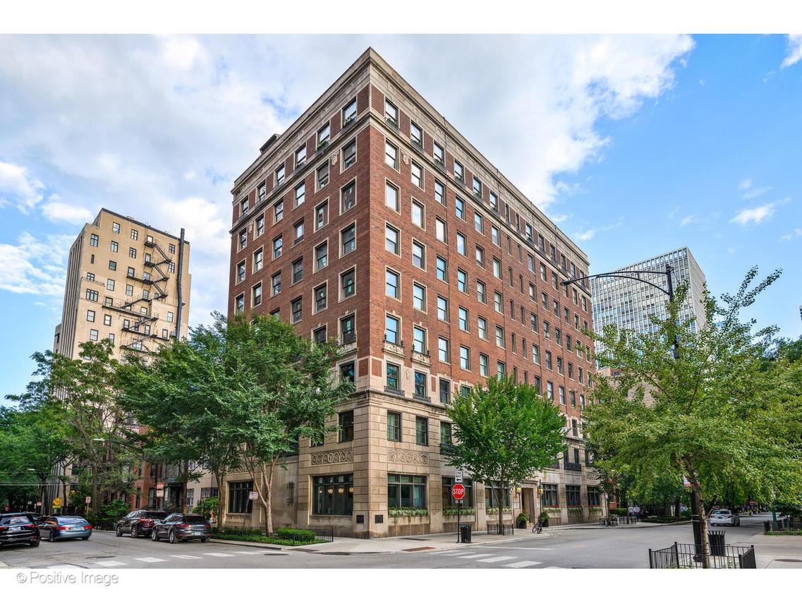 1255 N State Pkwy. #9BF, Chicago, IL 60610