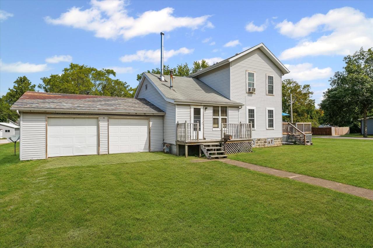 402 W Ash St., Fairbury, IL 61739
