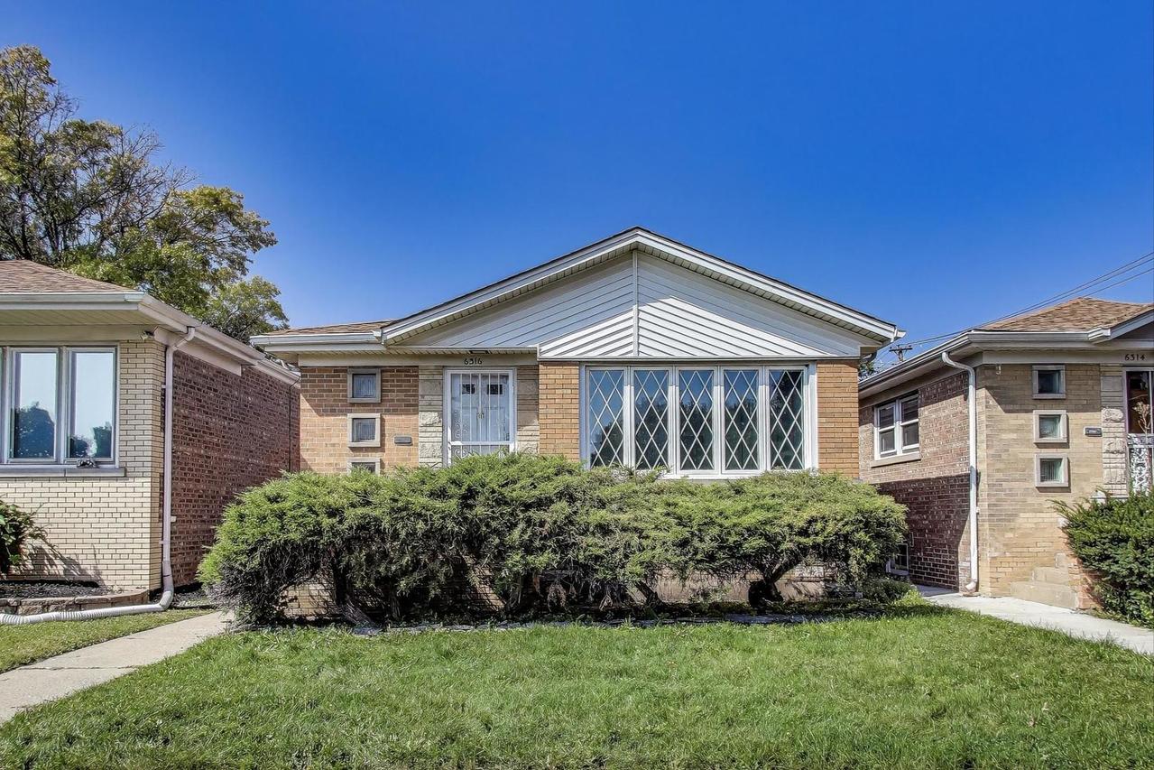6316 S Laporte Ave., Chicago, IL 60638
