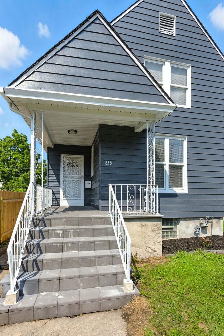 838 E 90th St., Chicago, IL 60619