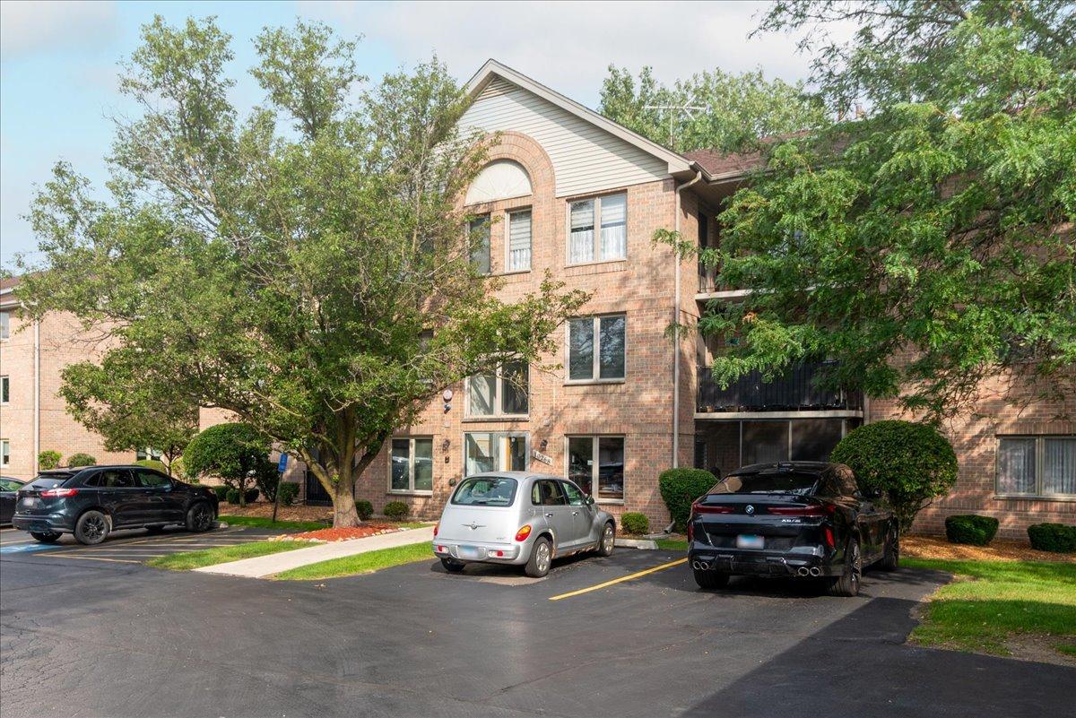 10268 Southwest Hwy. #3C, Chicago Ridge, IL 60415