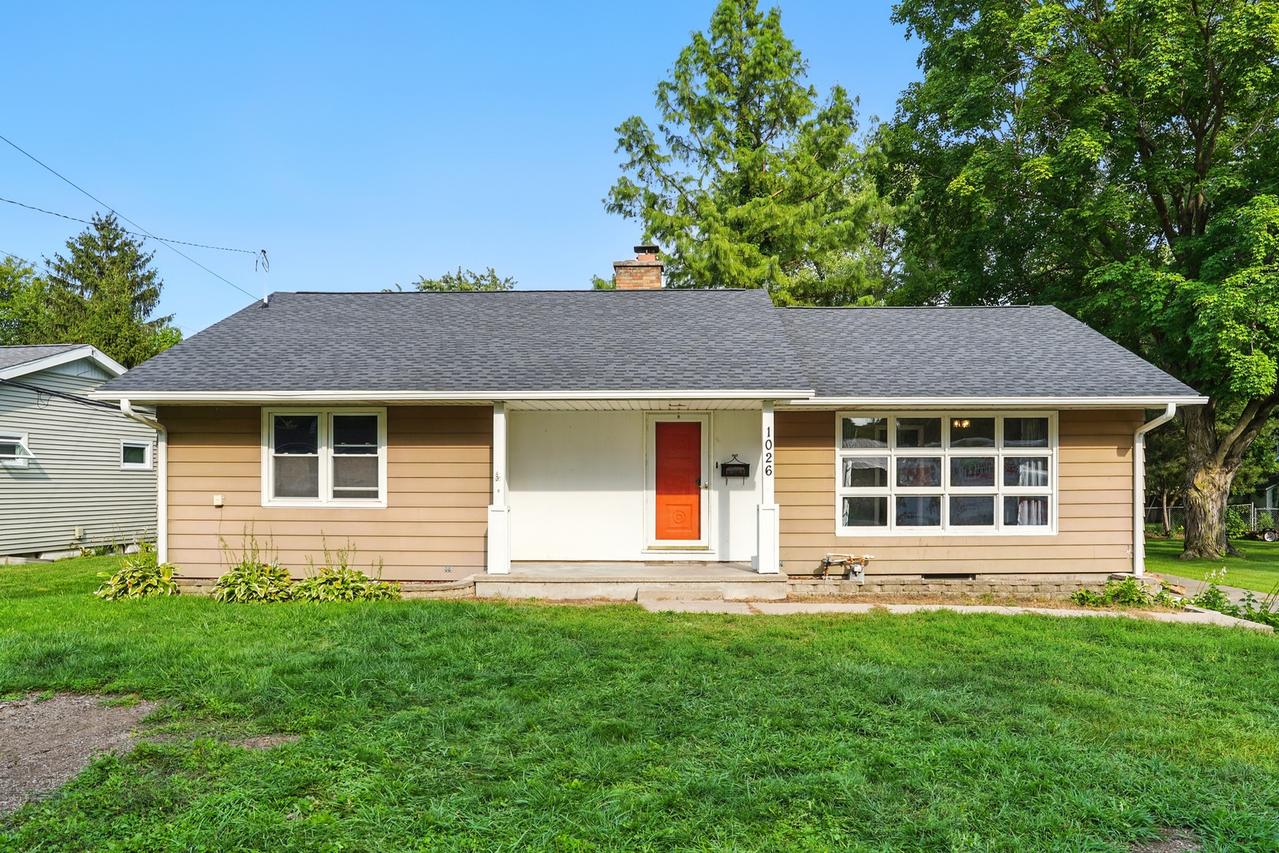 1026 Ann Ave., Dixon, IL 61021