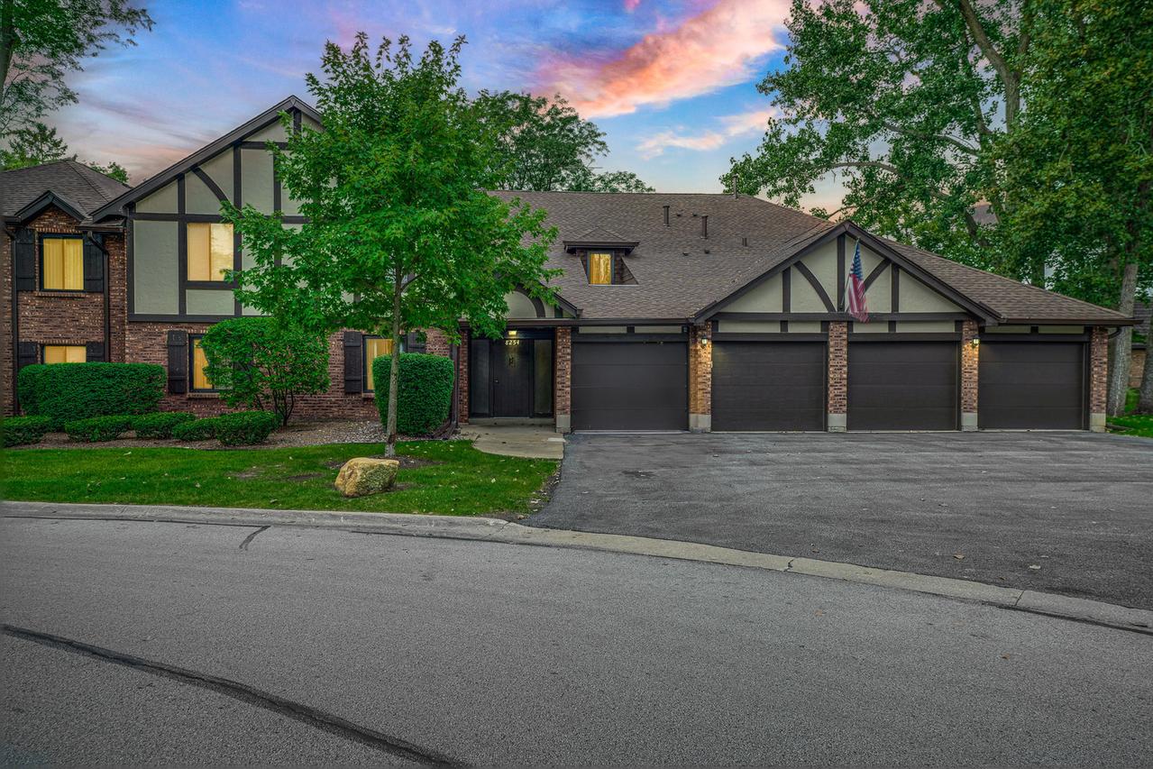 8254 Chestnut Dr. #41B, Palos Hills, IL 60465