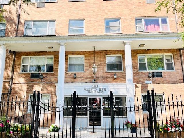 5920 N Kenmore Ave. #225, Chicago, IL 60660