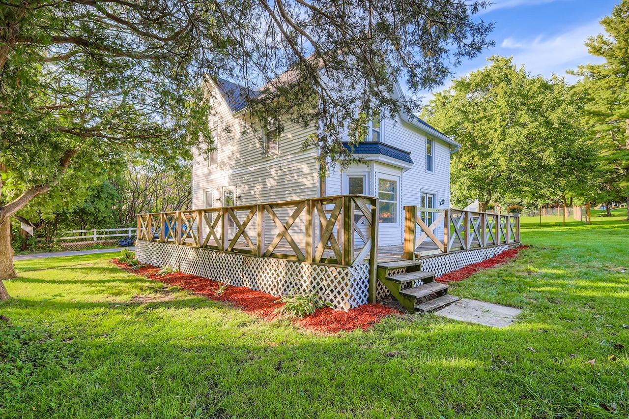 5N460 Hanson Rd., St. Charles, IL 60175