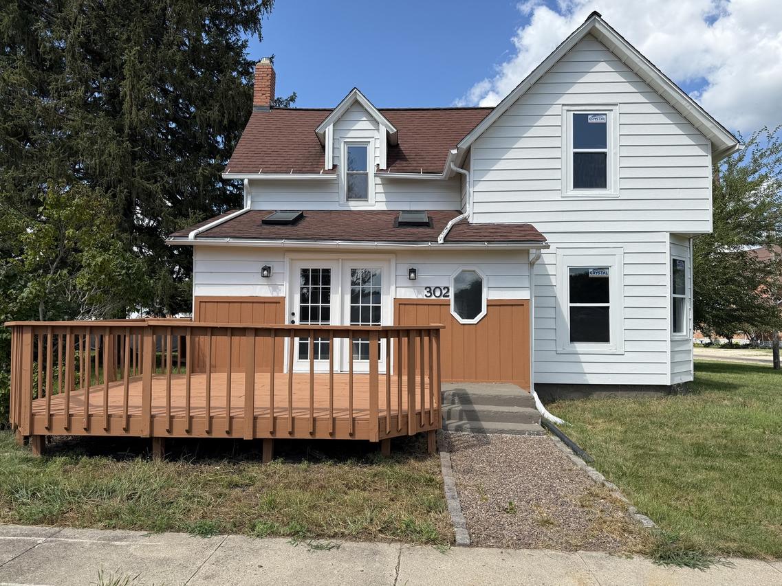 302 W Cook St., Sheffield, IL 61361