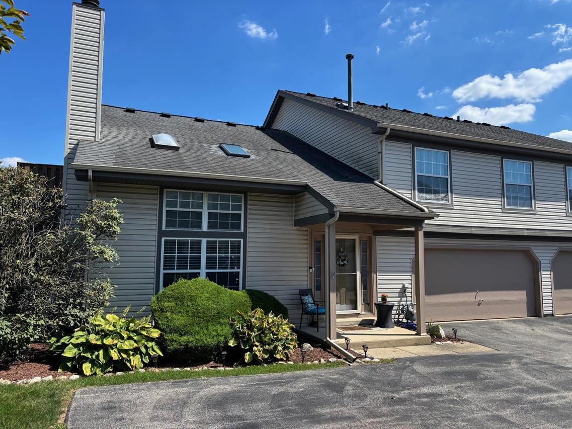3S072 Timber Dr. #9C, Warrenville, IL 60555