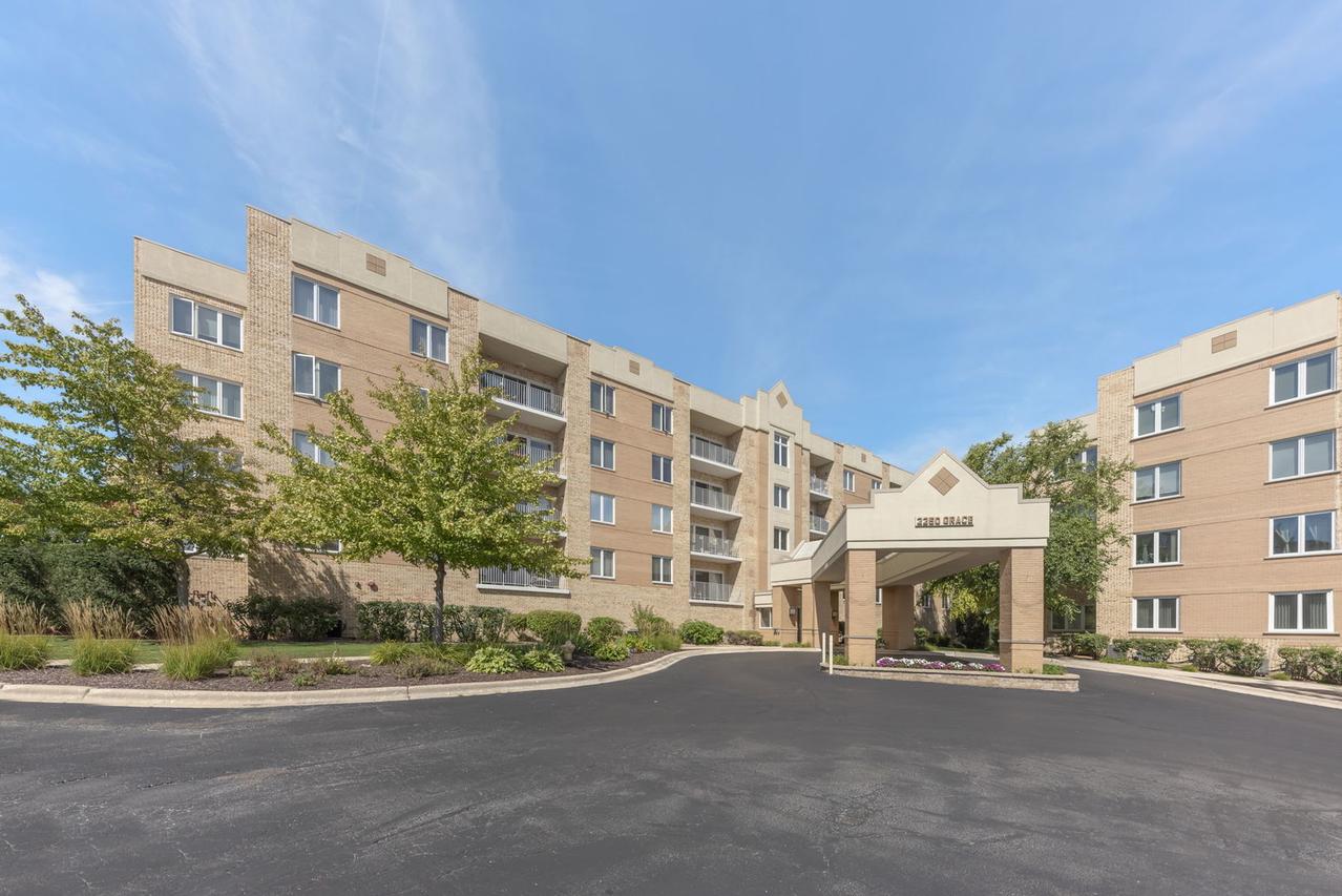 2250 S Grace St. #201, Lombard, IL 60148