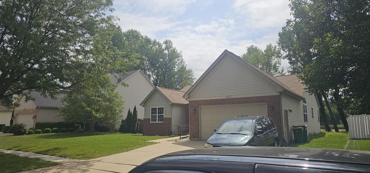 947 Brassfield Ave., Romeoville, IL 60446