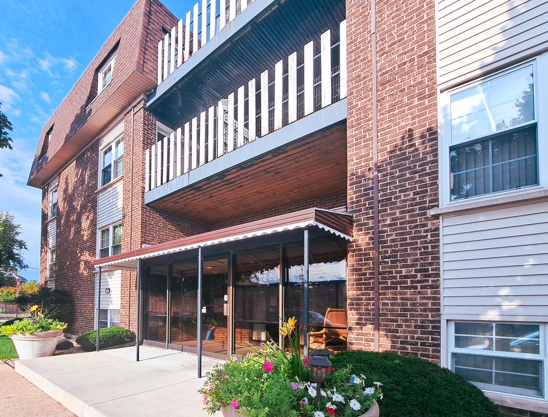 9146 Grand Ave. #1SE, Franklin Park, IL 60131