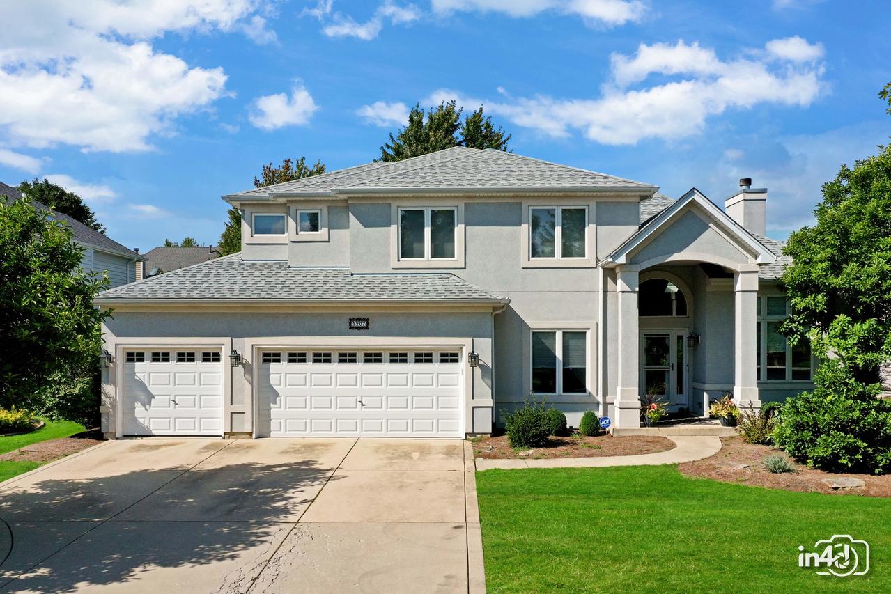 2207 Sisters Ave., Naperville, IL 60564