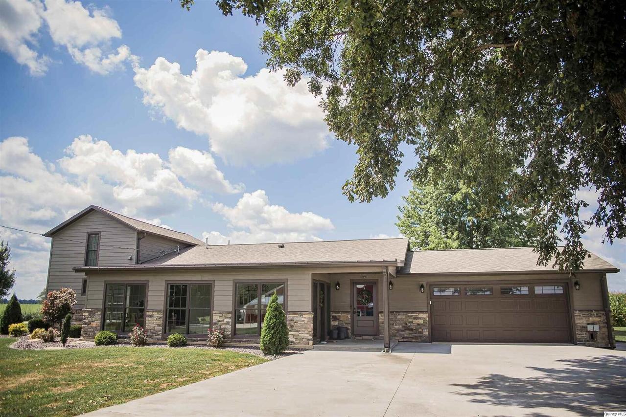 1737 N 2250th Pl., Mendon, IL 62351