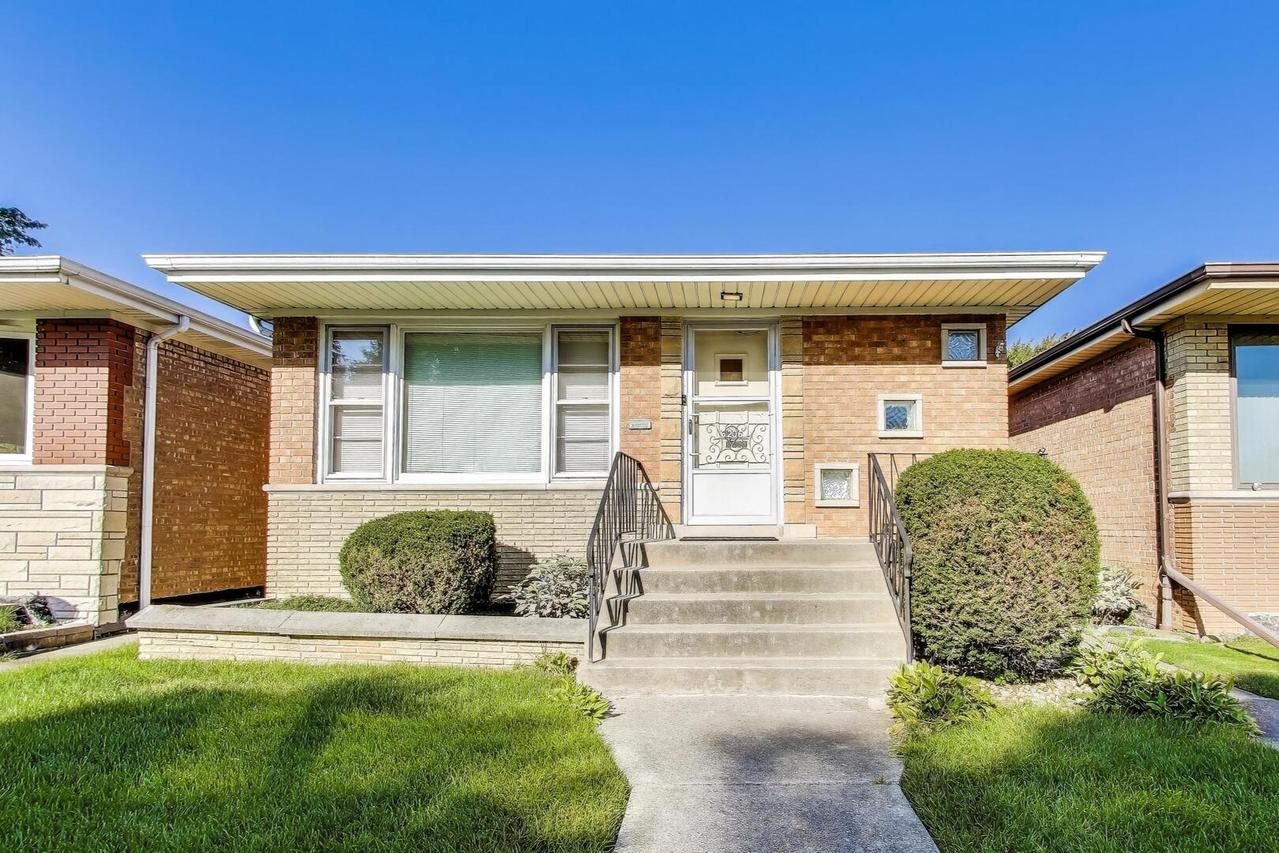 6206 S Nashville Ave., Chicago, IL 60638