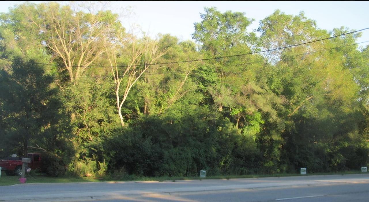 5609 Lincoln Ave., Lisle, IL 60532