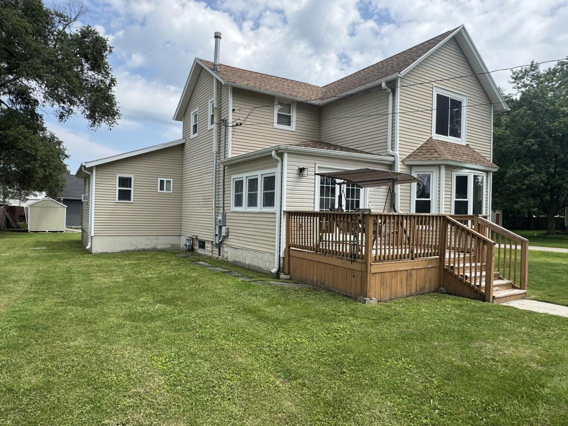 195 E 2nd Ave., Clifton, IL 60927