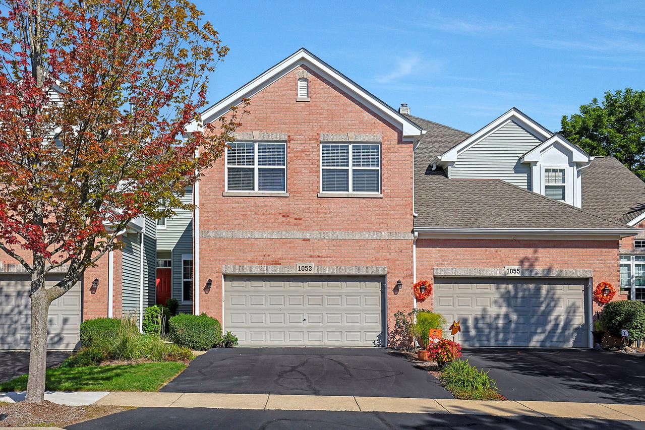 1053 Hummingbird Way, Bartlett, IL 60103