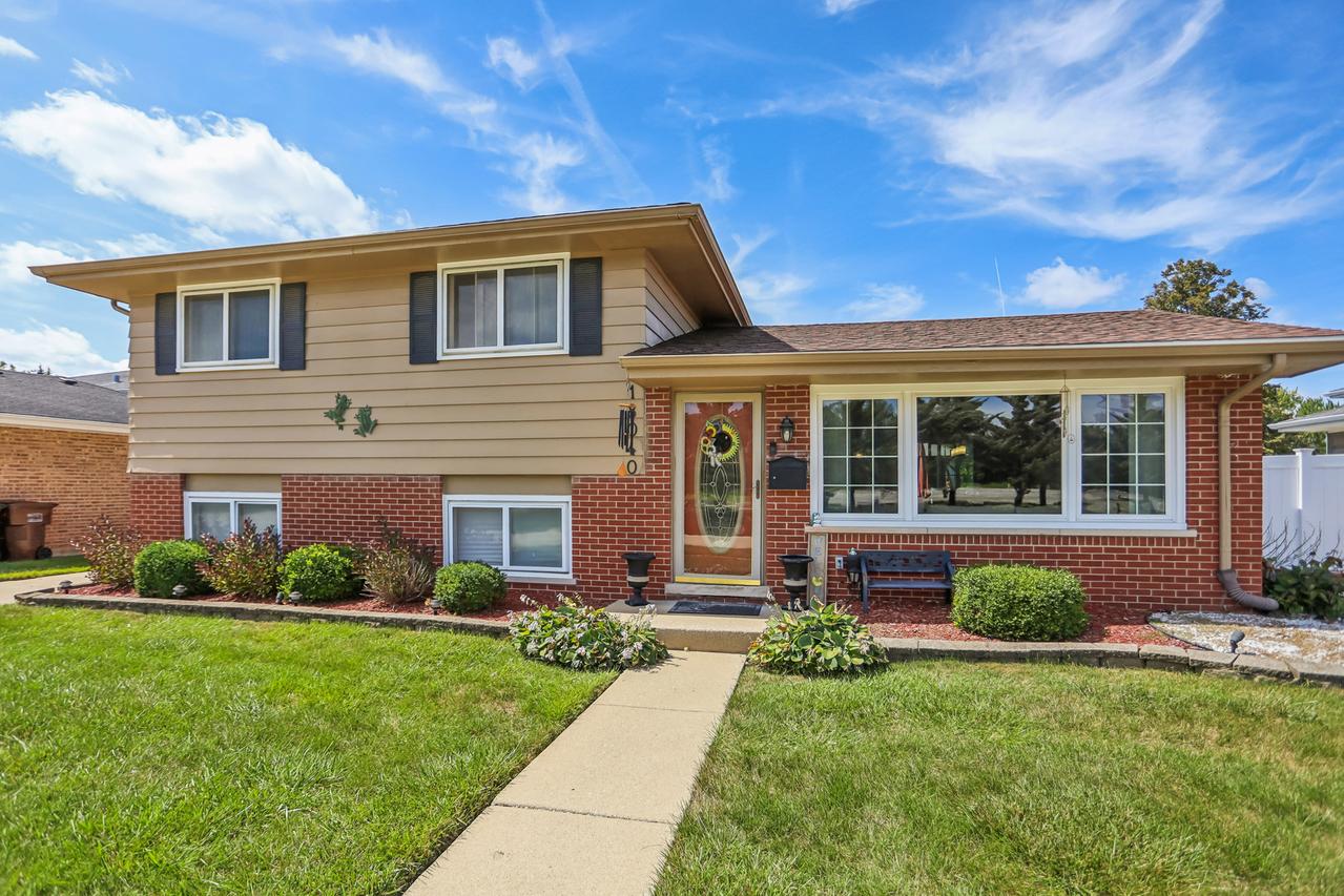 18040 Olympia Dr., Country Club Hills, IL 60478