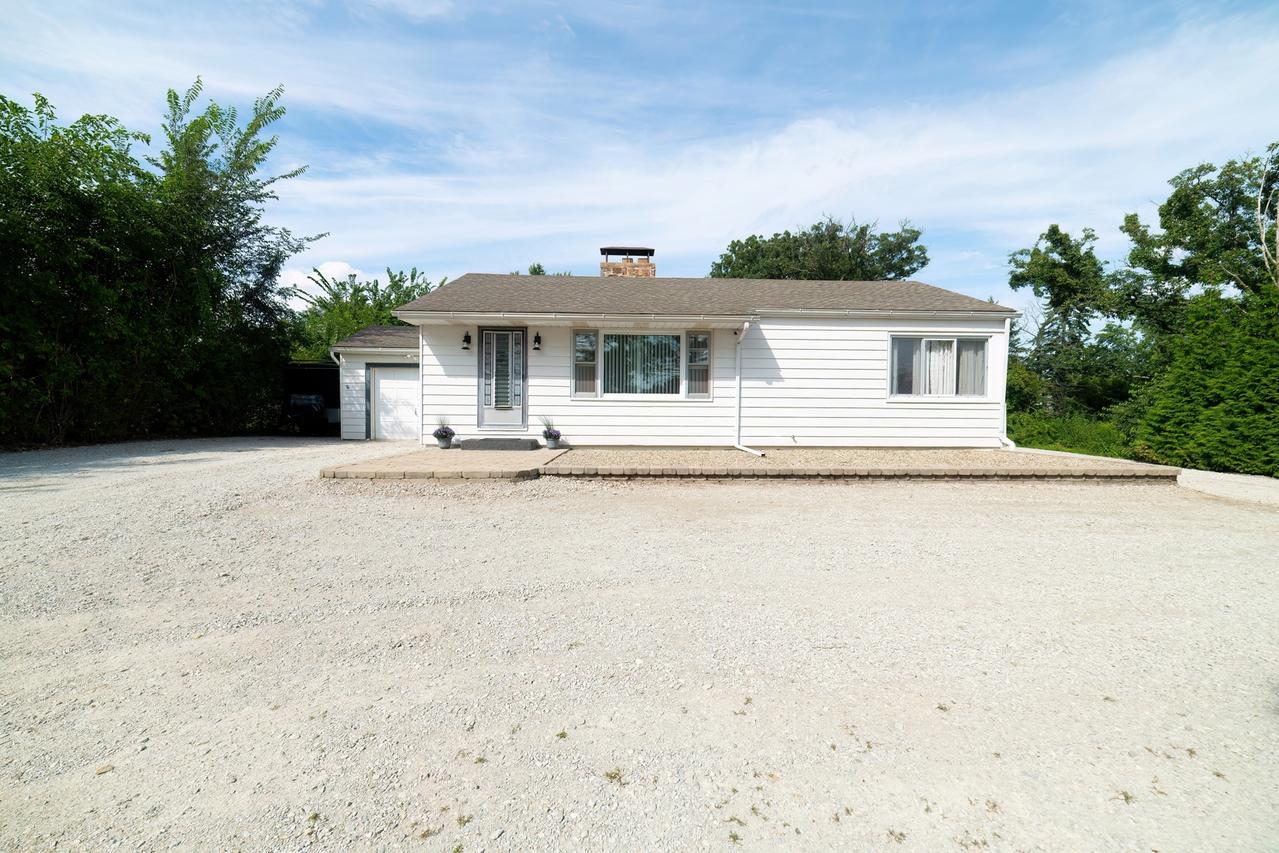 2667 E Lincoln Hwy., New Lenox, IL 60451