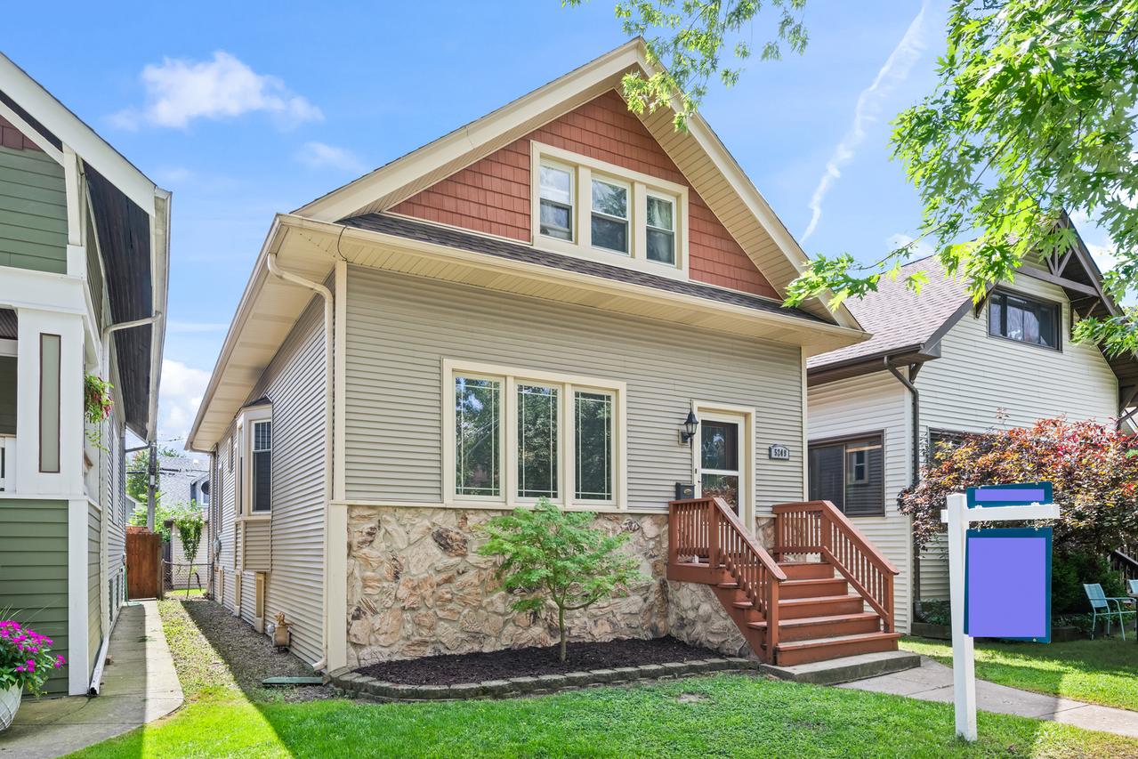 5249 W Berteau Ave., Chicago, IL 60641