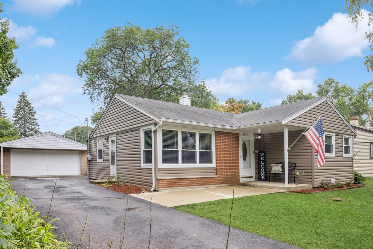 2403 South St., Rolling Meadows, IL 60008