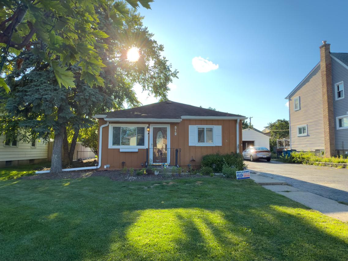 512 N Emroy Ave., Elmhurst, IL 60126