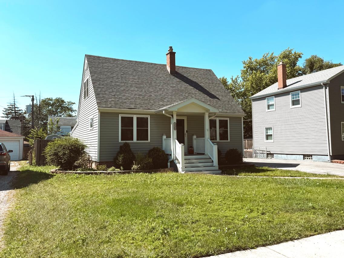 2320 S 10th Ave., Broadview, IL 60155