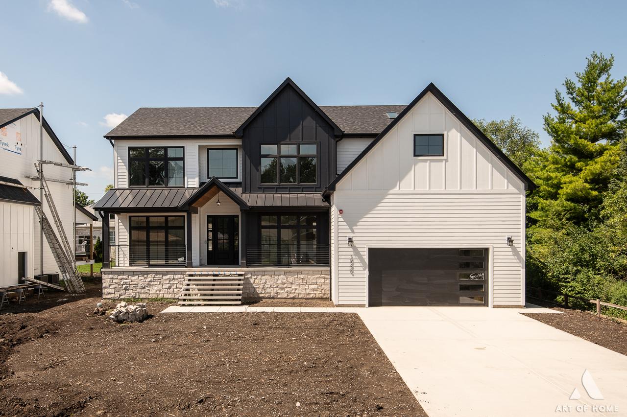 10226 S 81st Ave., Palos Hills, IL 60465
