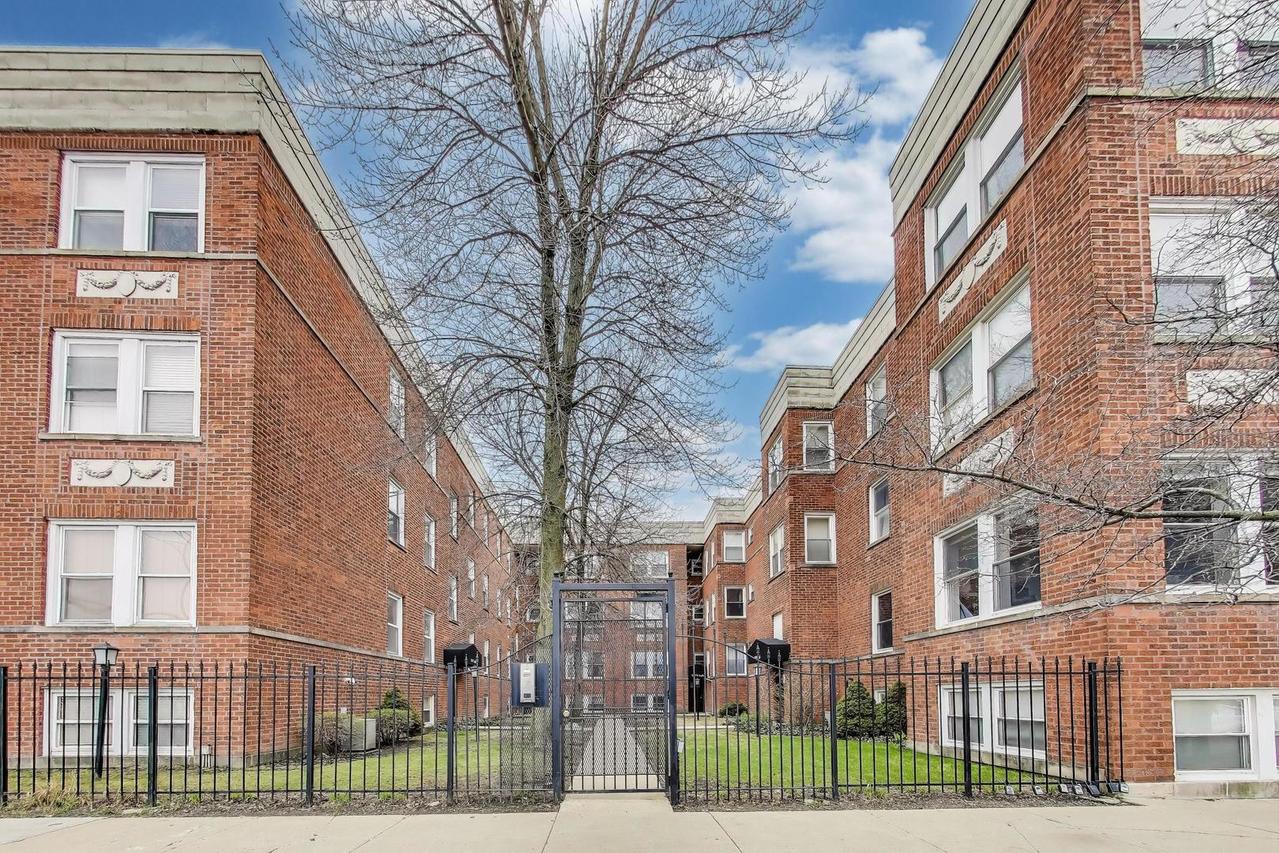 3203 W Argyle St. #2E, Chicago, IL 60625