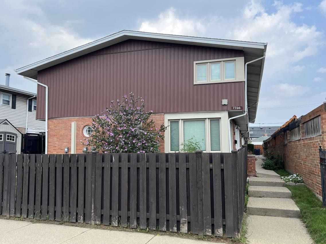 7766 W Higgins Rd. #E, Chicago, IL 60631