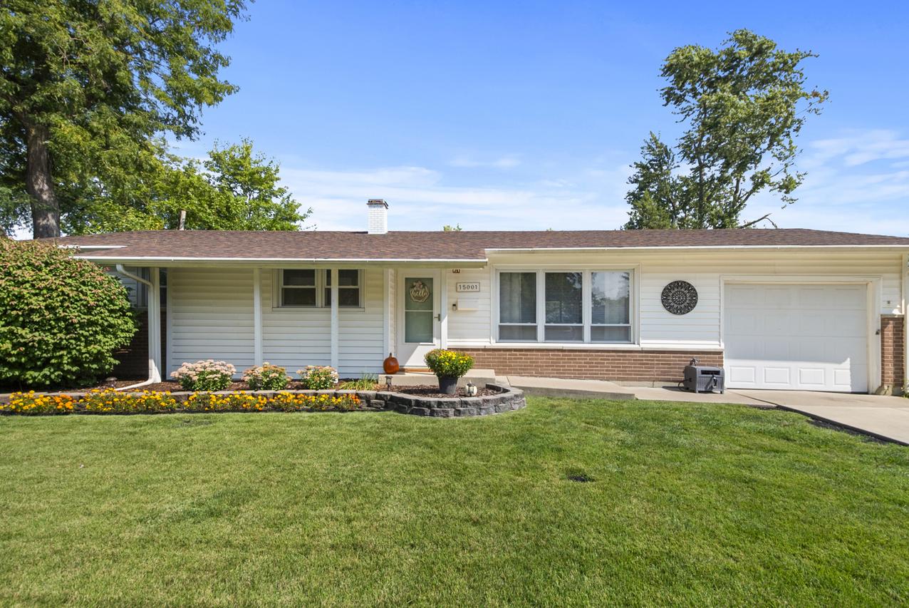 15001 Park Ave., Oak Forest, IL 60452