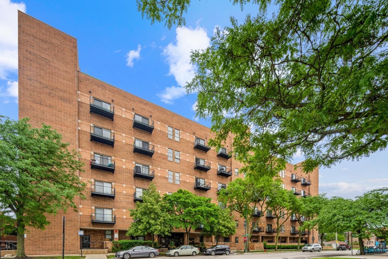 1000 E 53rd St. #208, Chicago, IL 60615