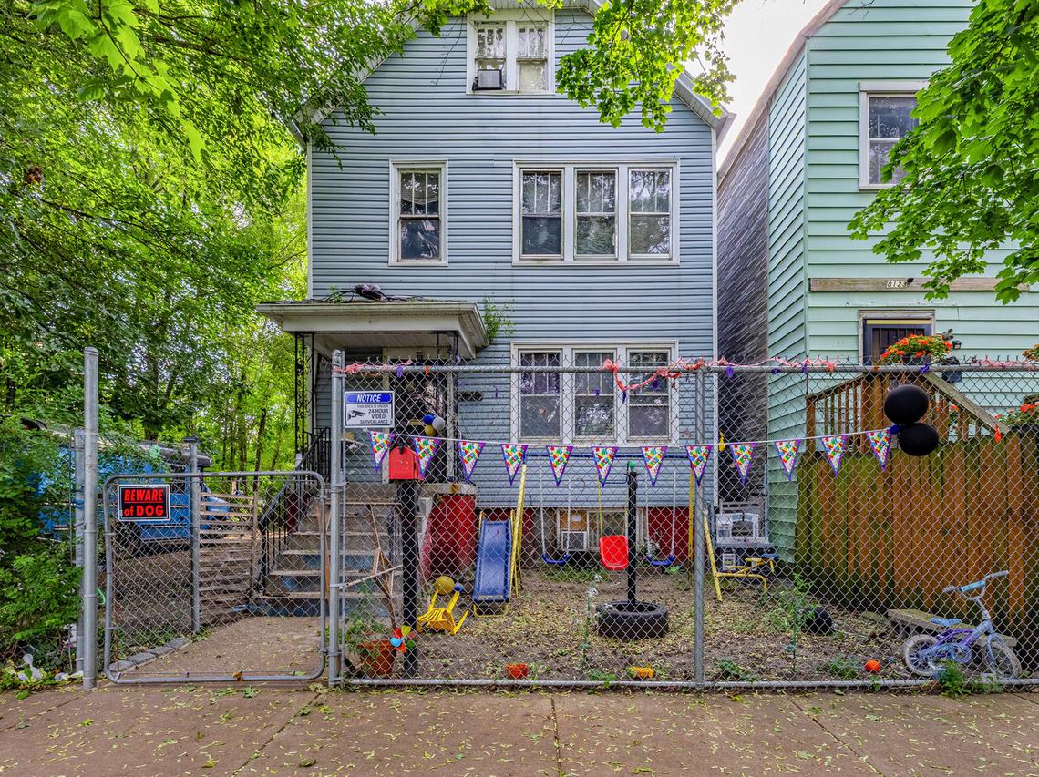 8119 S Escanaba Ave., Chicago, IL 60617
