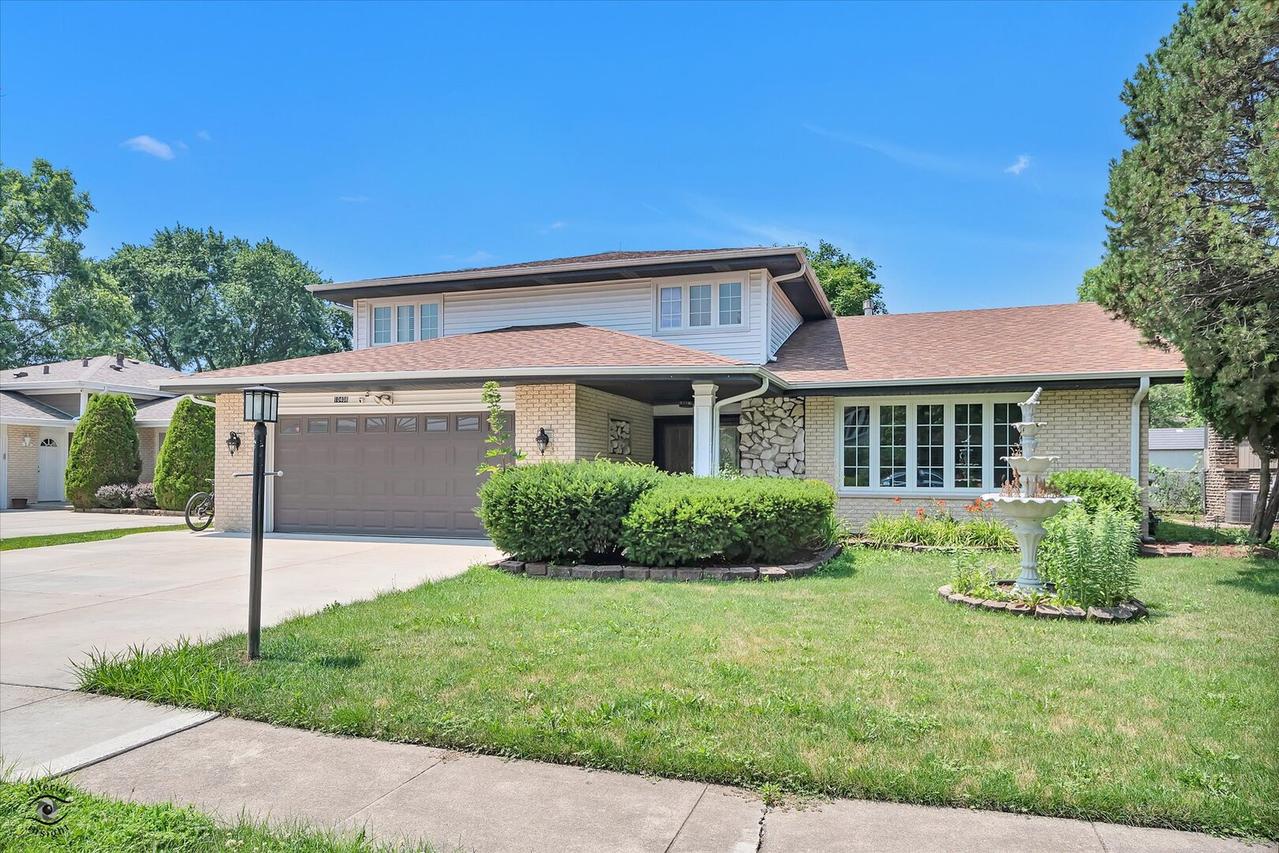 10408 S Alta Dr., Palos Hills, IL 60465