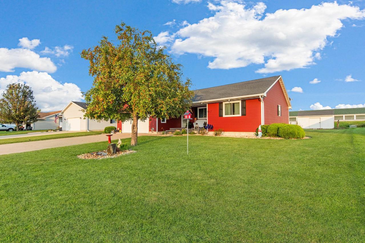 4 Prairie View St., Wenona, IL 61377