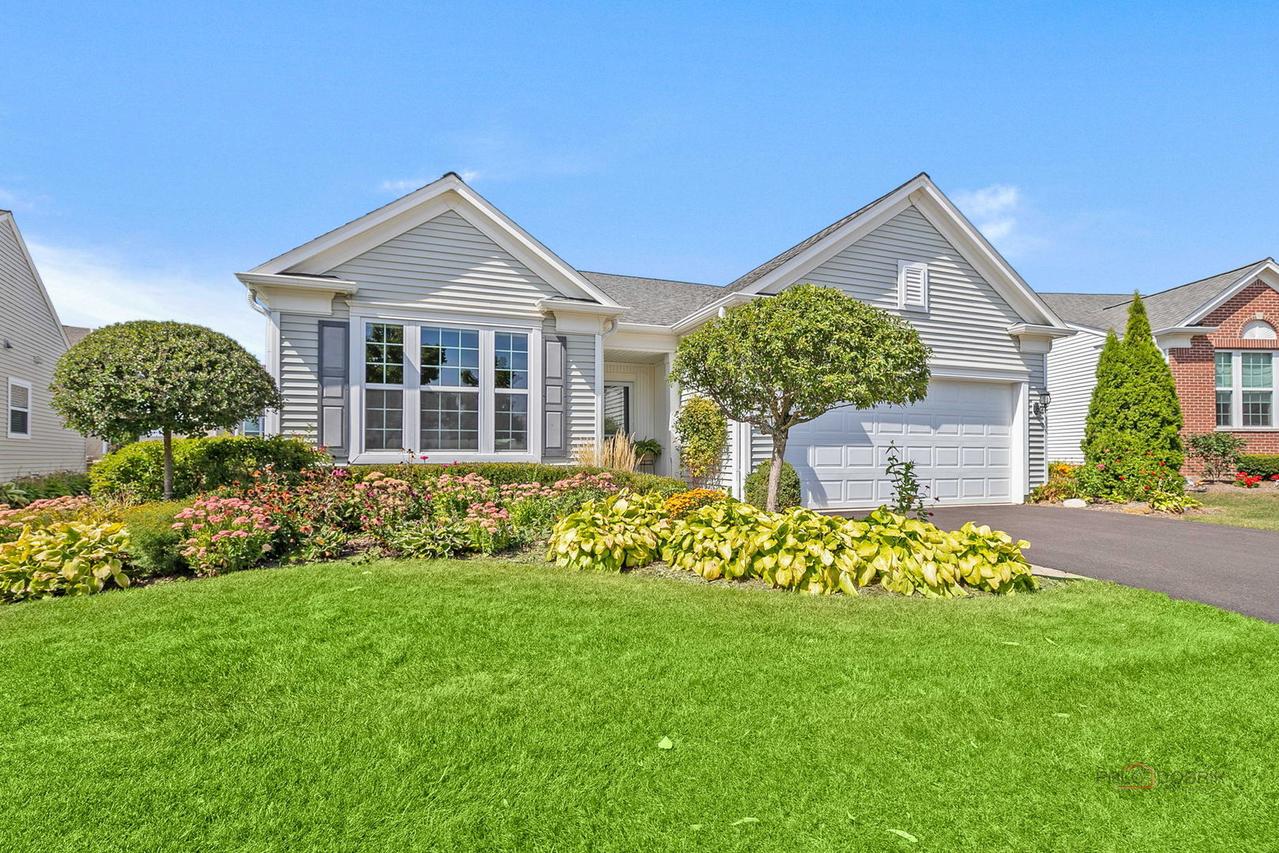 3440 Bagatelle Ln., Mundelein, IL 60060