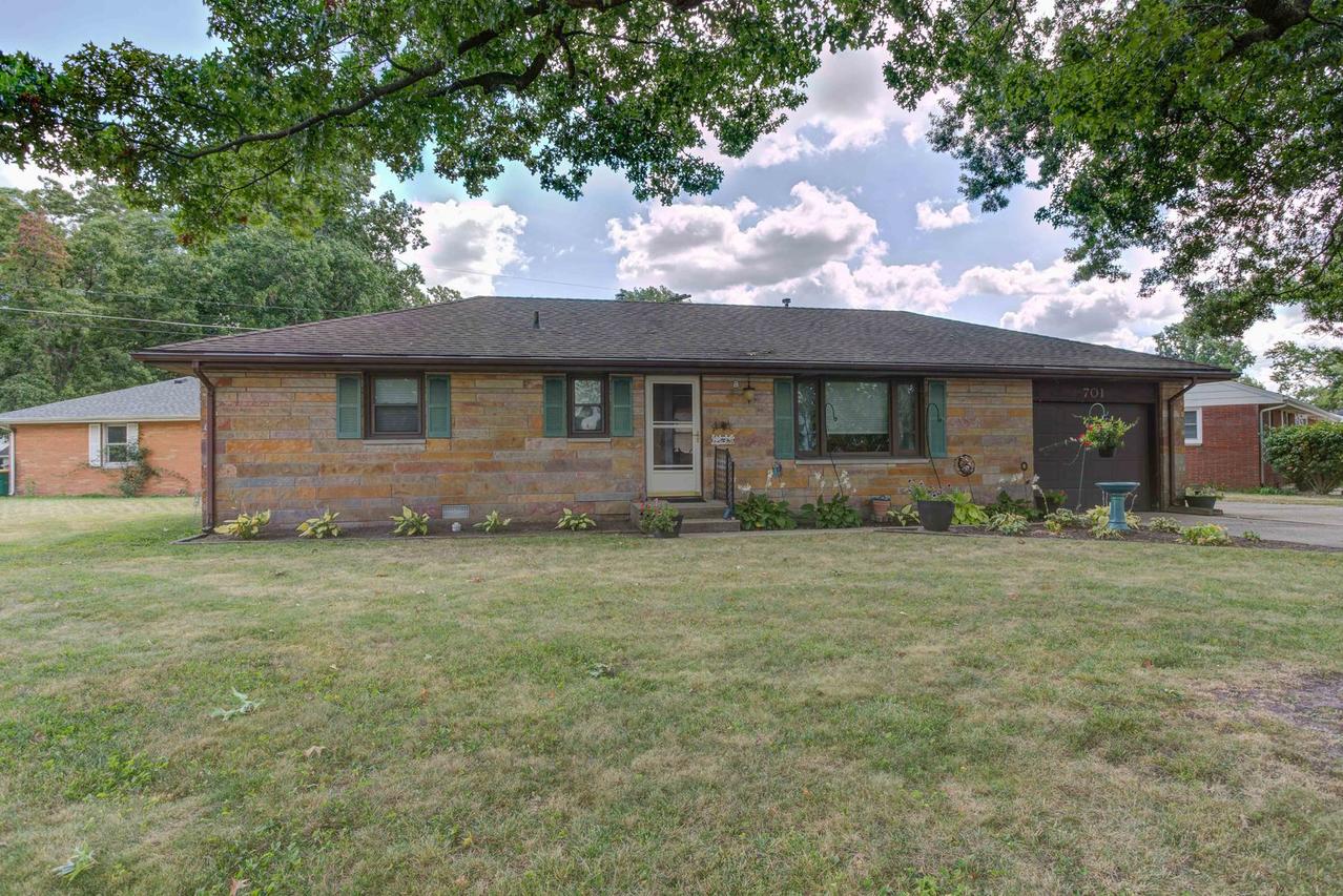 701 Southland Cir., Tuscola, IL 61953