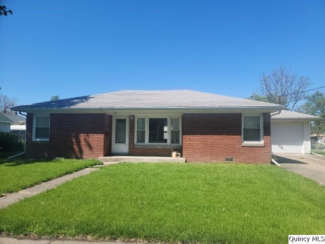 319 Davis St., Carthage, IL