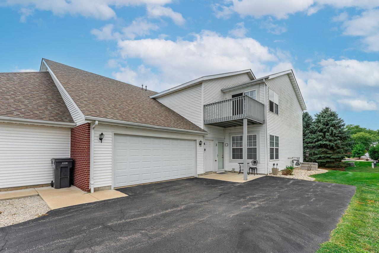 10138 Monarch Blvd. #3, Roscoe, IL 61073