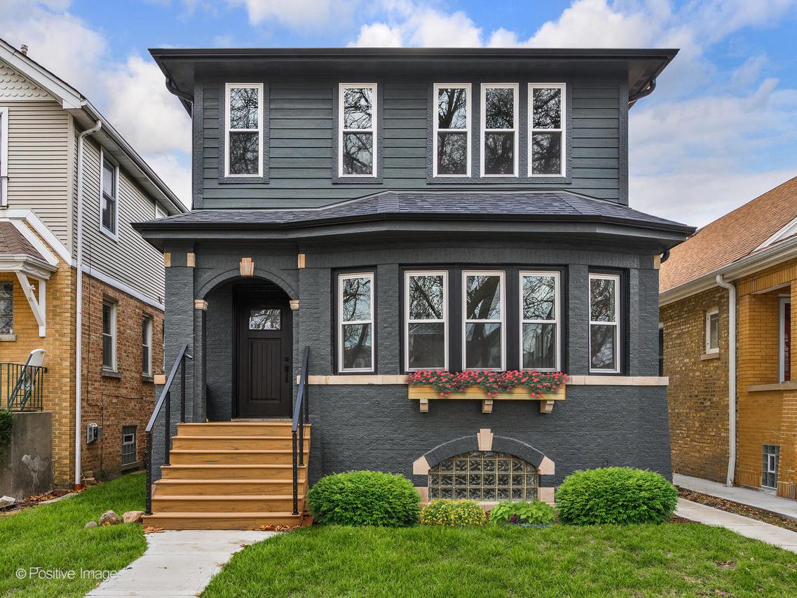 6578 N Onarga Ave., Chicago, IL 60631