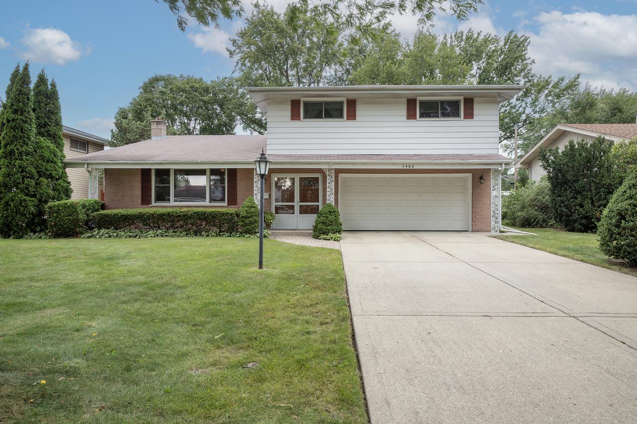 1400 E Ironwood Dr., Mount Prospect, IL 60056