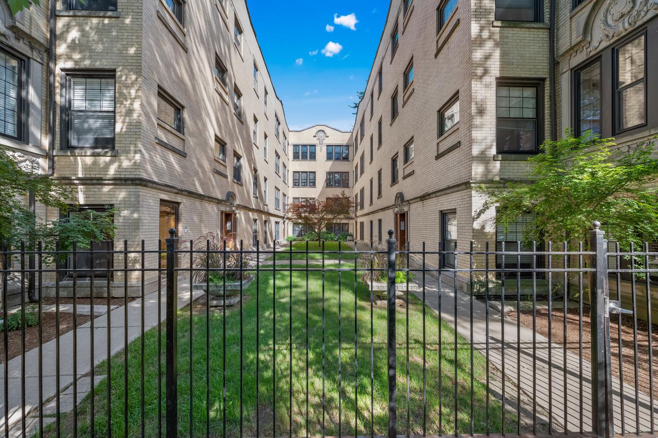 5623 N Wayne Ave. #1B, Chicago, IL 60660