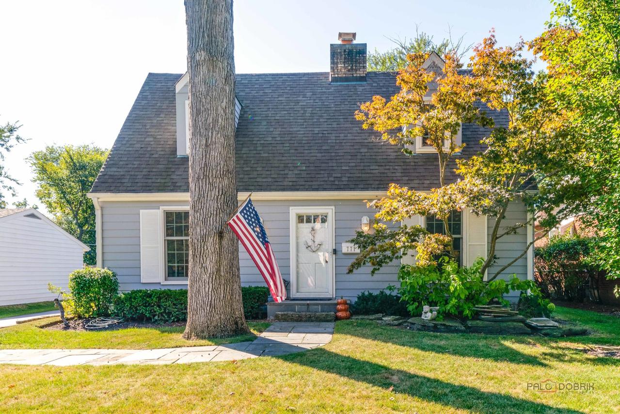771 Greenbriar Ln., Lake Forest, IL 60045